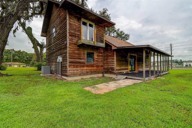 11700 VALLEY ROAD, Dade City, FL 33525