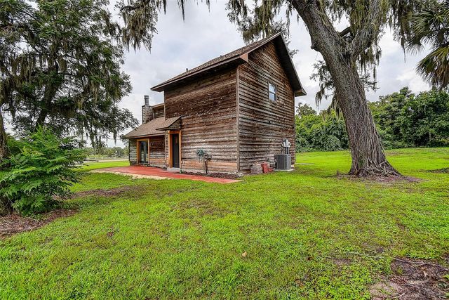 11700 VALLEY ROAD, Dade City, FL 33525