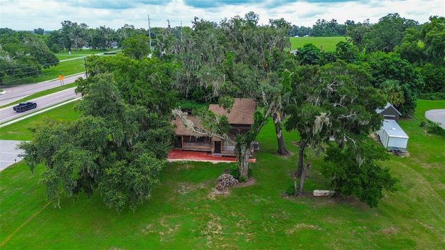 11700 VALLEY ROAD, Dade City, FL 33525
