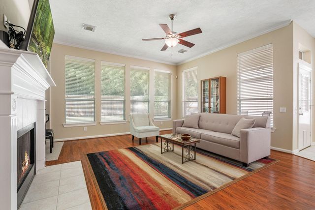 183 Victoria Glen Drive, The Woodlands, TX 77384
