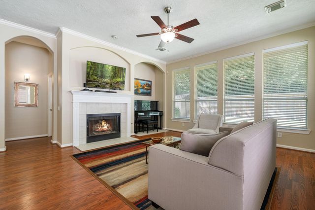 183 Victoria Glen Drive, The Woodlands, TX 77384
