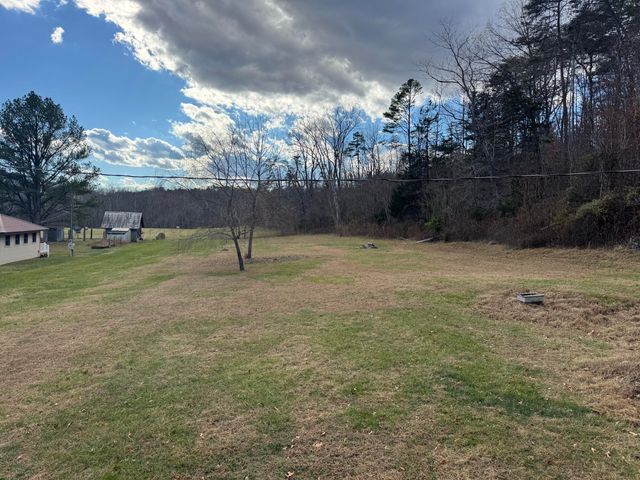 1333 Falling Leaf LN, Montvale, VA 24122