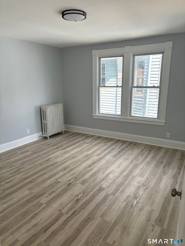 133 Willow Street 2nd FL, Waterbury, CT 06710