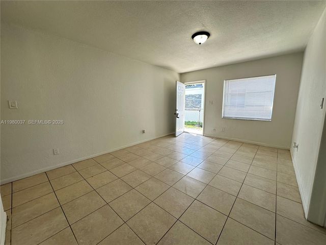 148 NW 14th Way 2, Dania Beach, FL 33004