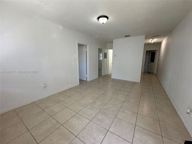 148 NW 14th Way 2, Dania Beach, FL 33004