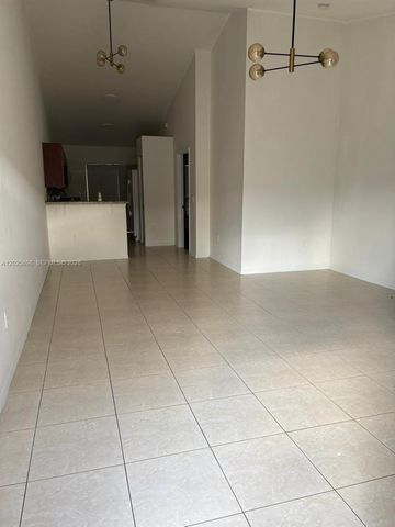 117 SE 3rd Ave 7, Hallandale Beach, FL 33009