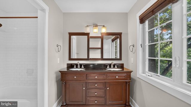 7732 W SHORE RD, Pasadena, MD 21122