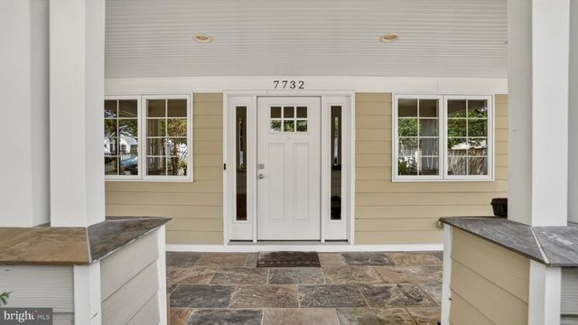 7732 W SHORE RD, Pasadena, MD 21122