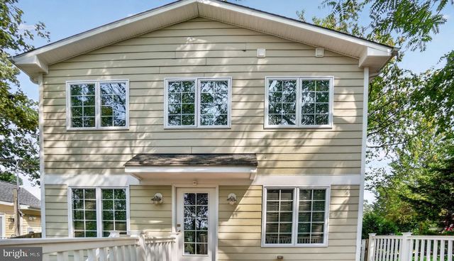 7732 W SHORE RD, Pasadena, MD 21122
