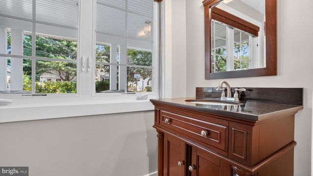 7732 W SHORE RD, Pasadena, MD 21122