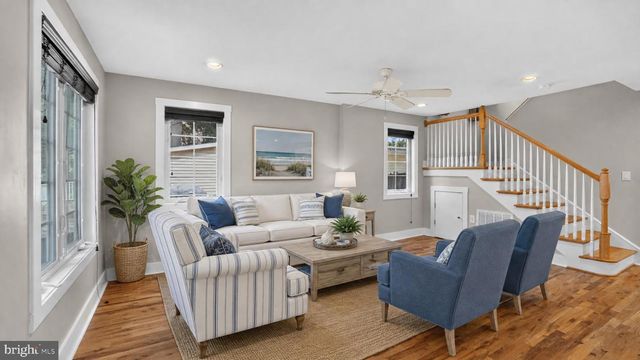 7732 W SHORE RD, Pasadena, MD 21122