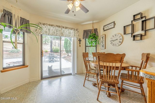 22812 Retreat Place, Tehachapi, CA 93561