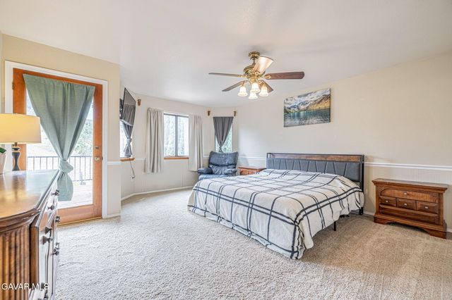 22812 Retreat Place, Tehachapi, CA 93561