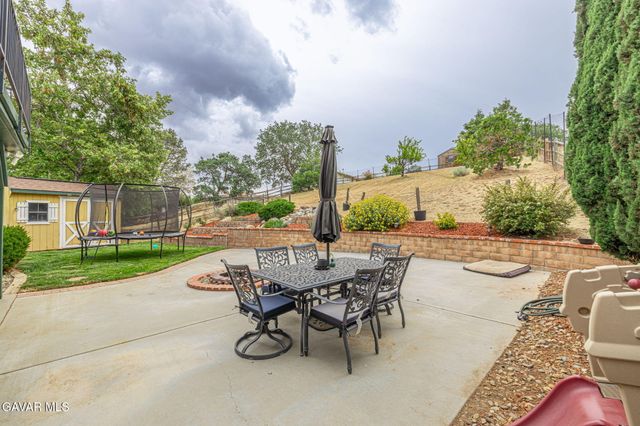 22812 Retreat Place, Tehachapi, CA 93561