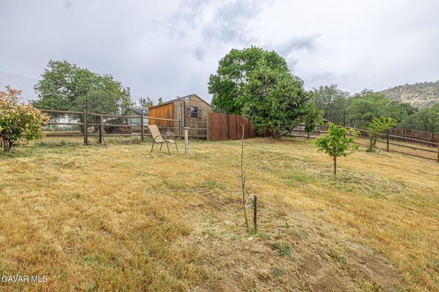 22812 Retreat Place, Tehachapi, CA 93561