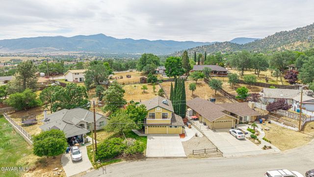 22812 Retreat Place, Tehachapi, CA 93561