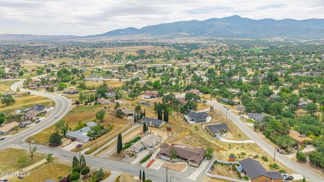 22812 Retreat Place, Tehachapi, CA 93561