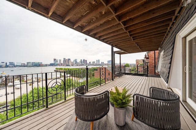 195 Webster St 4, Boston, MA 02128