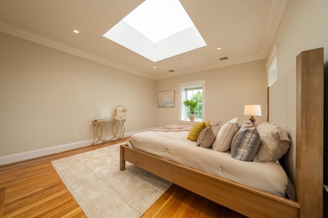 195 Webster St 4, Boston, MA 02128