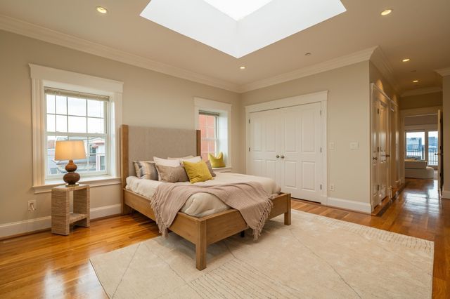 195 Webster St 4, Boston, MA 02128