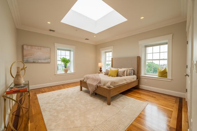 195 Webster St 4, Boston, MA 02128