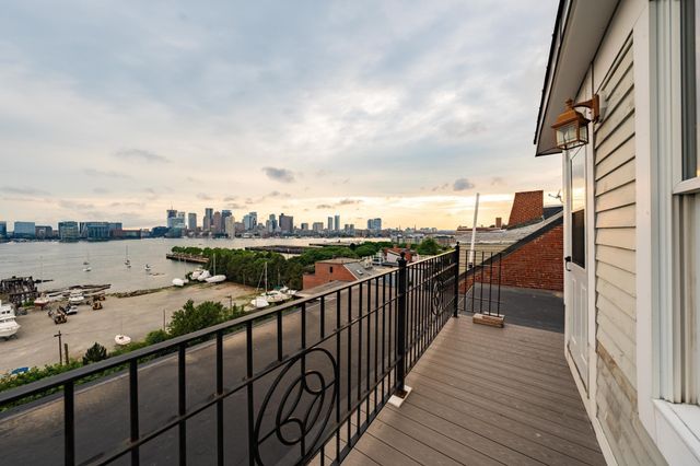195 Webster St 4, Boston, MA 02128