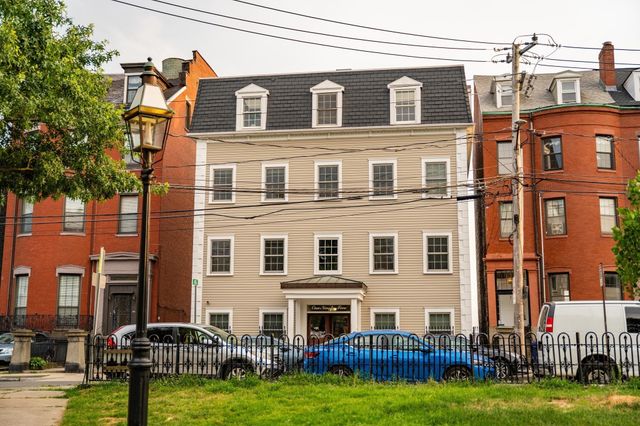 195 Webster St 4, Boston, MA 02128