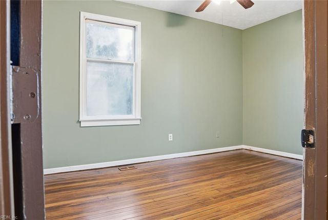 331 54th ST, Newport News, VA 23607