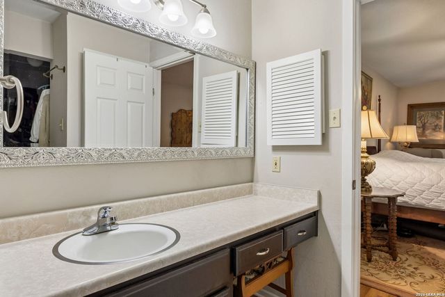 106 Lehmann St, Boerne, TX 78006