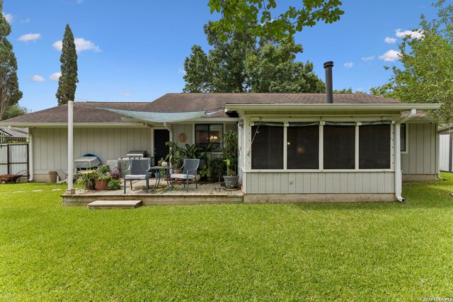 106 Lehmann St, Boerne, TX 78006