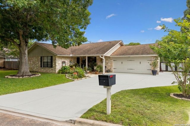 106 Lehmann St, Boerne, TX 78006