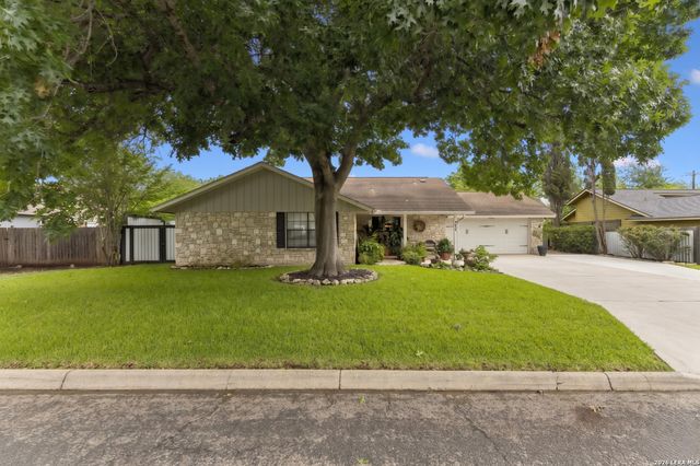 106 Lehmann St, Boerne, TX 78006