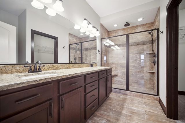 5022 NE Seneca Drive, Ankeny, IA 50021