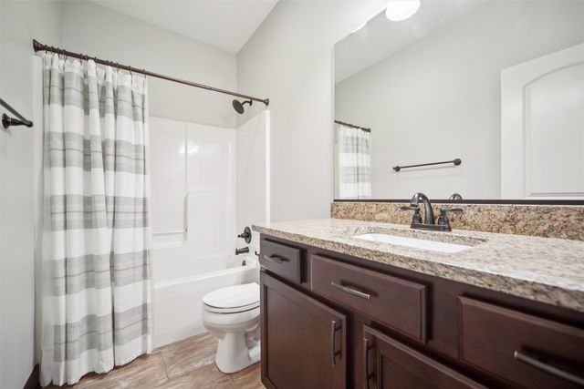 5022 NE Seneca Drive, Ankeny, IA 50021