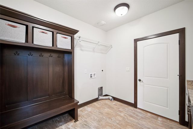 5022 NE Seneca Drive, Ankeny, IA 50021