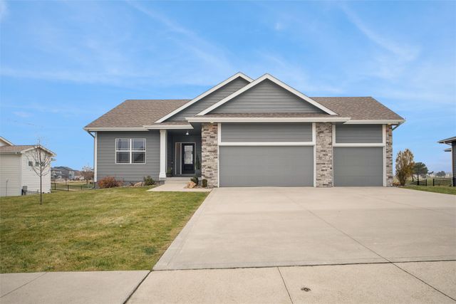 5022 NE Seneca Drive, Ankeny, IA 50021