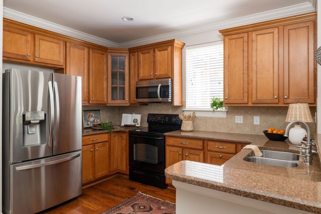 311 Seven Springs Way Ste 103, Brentwood, TN 37027
