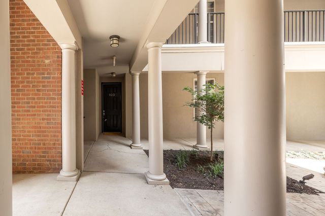 311 Seven Springs Way Ste 103, Brentwood, TN 37027