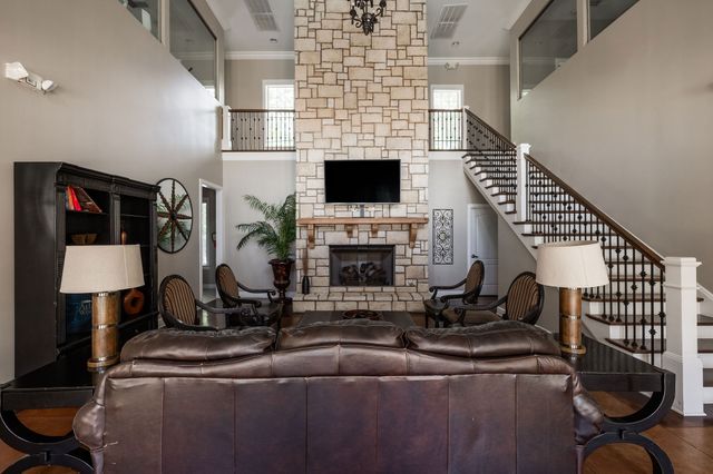 311 Seven Springs Way Ste 103, Brentwood, TN 37027