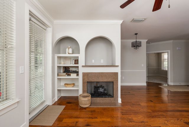 311 Seven Springs Way Ste 103, Brentwood, TN 37027