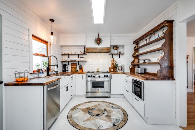 8617 S Langdon Rd, Plevna, KS 67568