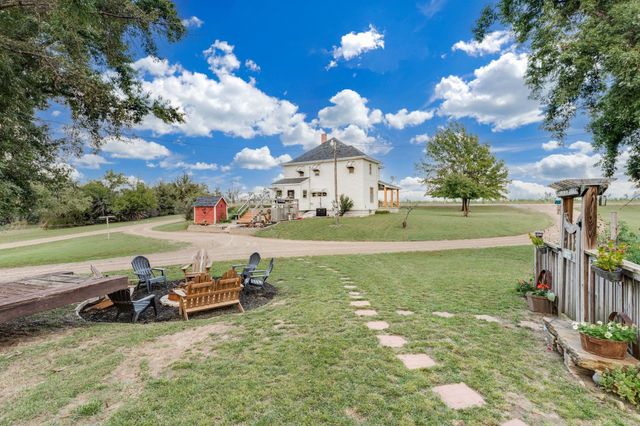 8617 S Langdon Rd, Plevna, KS 67568