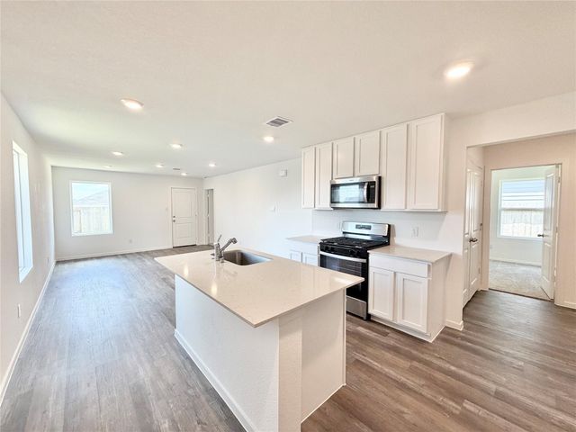 40839 Hawthorne Glades Street, Magnolia, TX 77354