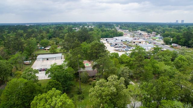1802 Pinewoods Way, Spring, TX 77386