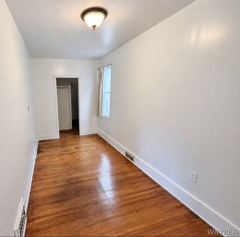 28 California Street, Buffalo, NY 14213