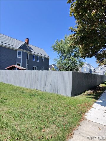 28 California Street, Buffalo, NY 14213
