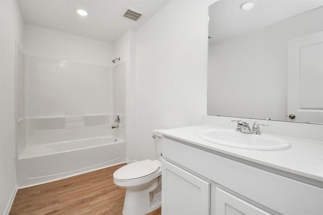 4151 Brazos Brook Trail, Baytown, TX 77521