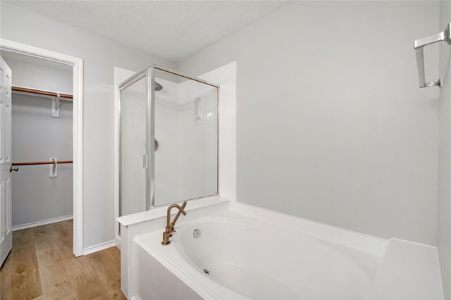 38 N Walden Elms S, The Woodlands, TX 77382