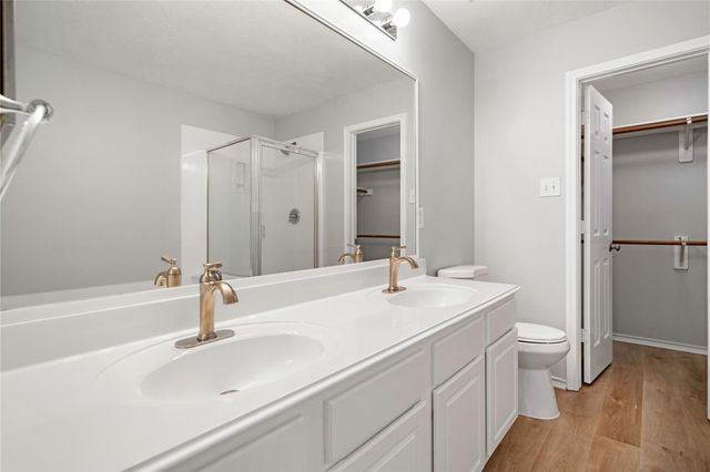 38 N Walden Elms S, The Woodlands, TX 77382