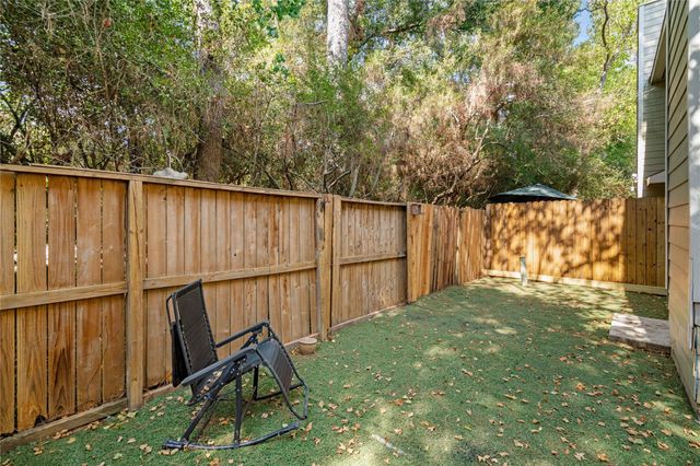 38 N Walden Elms S, The Woodlands, TX 77382
